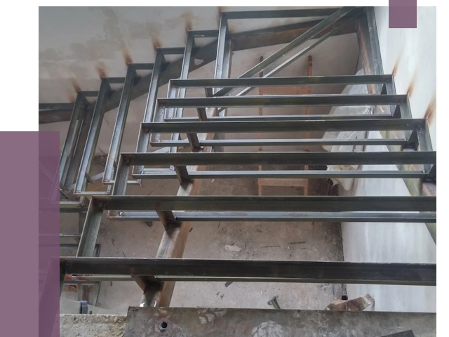 Демонтаж лестниц в Луге от 4330 руб. 