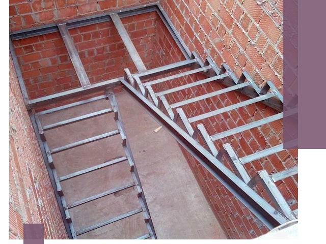 Монтаж металлических лестниц под ключ в Луге быстро и качественно