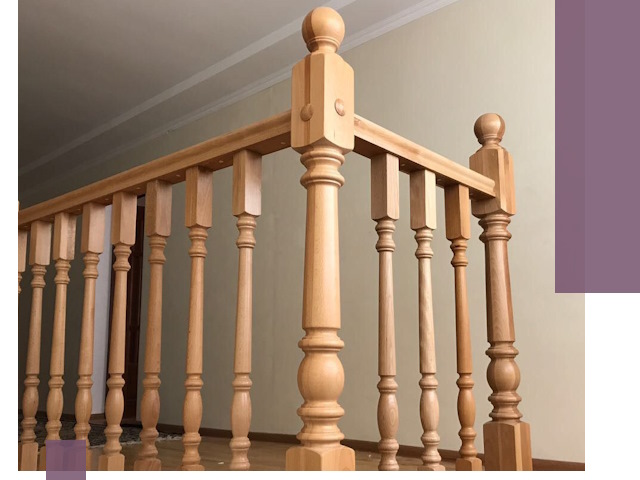 Деревянные перила на заказ в Луге: монтаж и изготовление