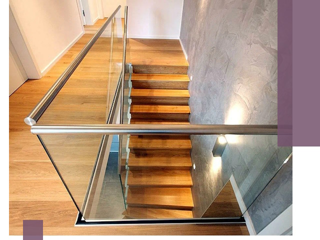 Перила для лестницы в доме — изготовление и монтаж в Луге