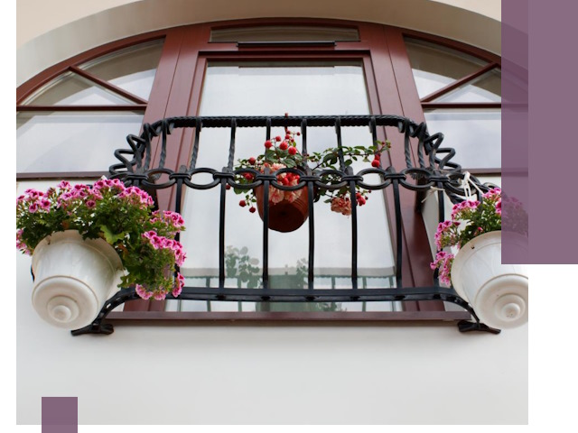 Изготовление и монтаж французских балконов в Луге