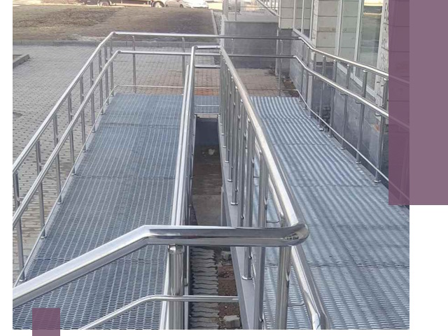 Монтаж пандусов любой сложности в Луге за короткие сроки