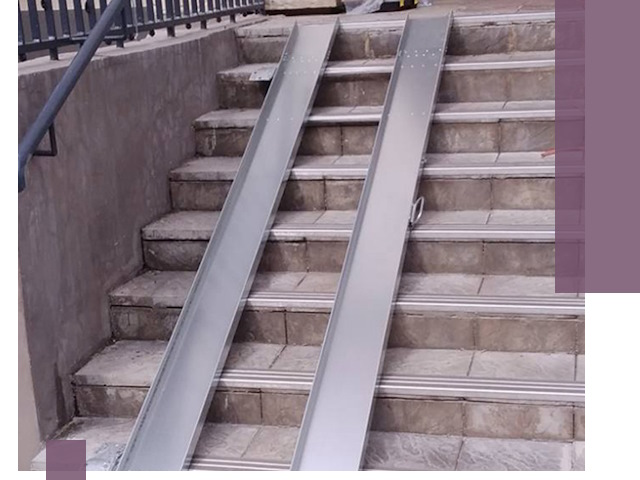 Демонтаж откидных пандусов профессионально в Луге