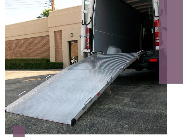 Мобильные пандусы в Луге — производство, монтаж и аренда