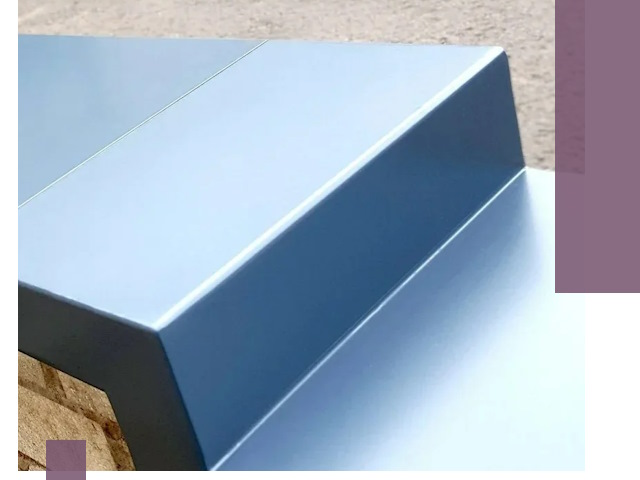 Крышки на парапет в Луге: изготовление и монтаж под ключ