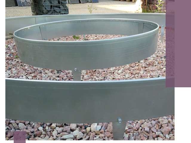 Нержавеющие бордюры под ключ в Луге — изготовление и монтаж